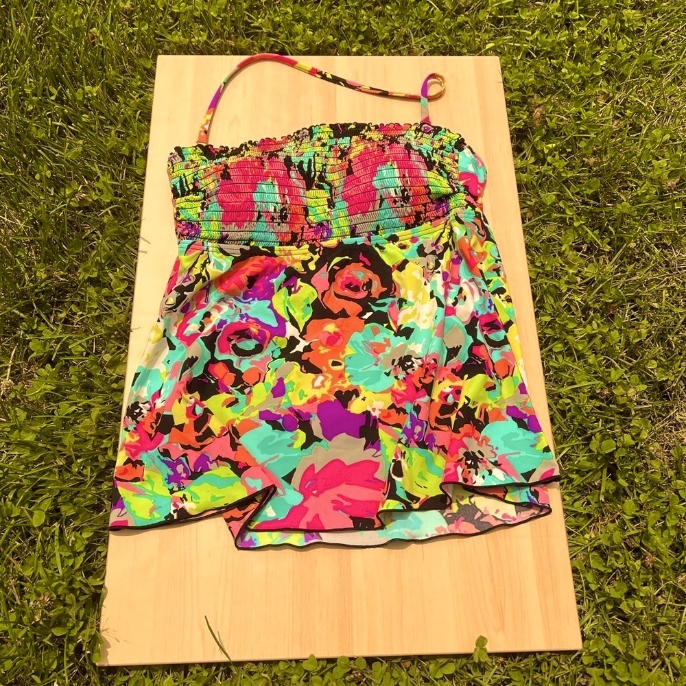 KENNETH COLE REACTION | Women’s size small - floral - tankini